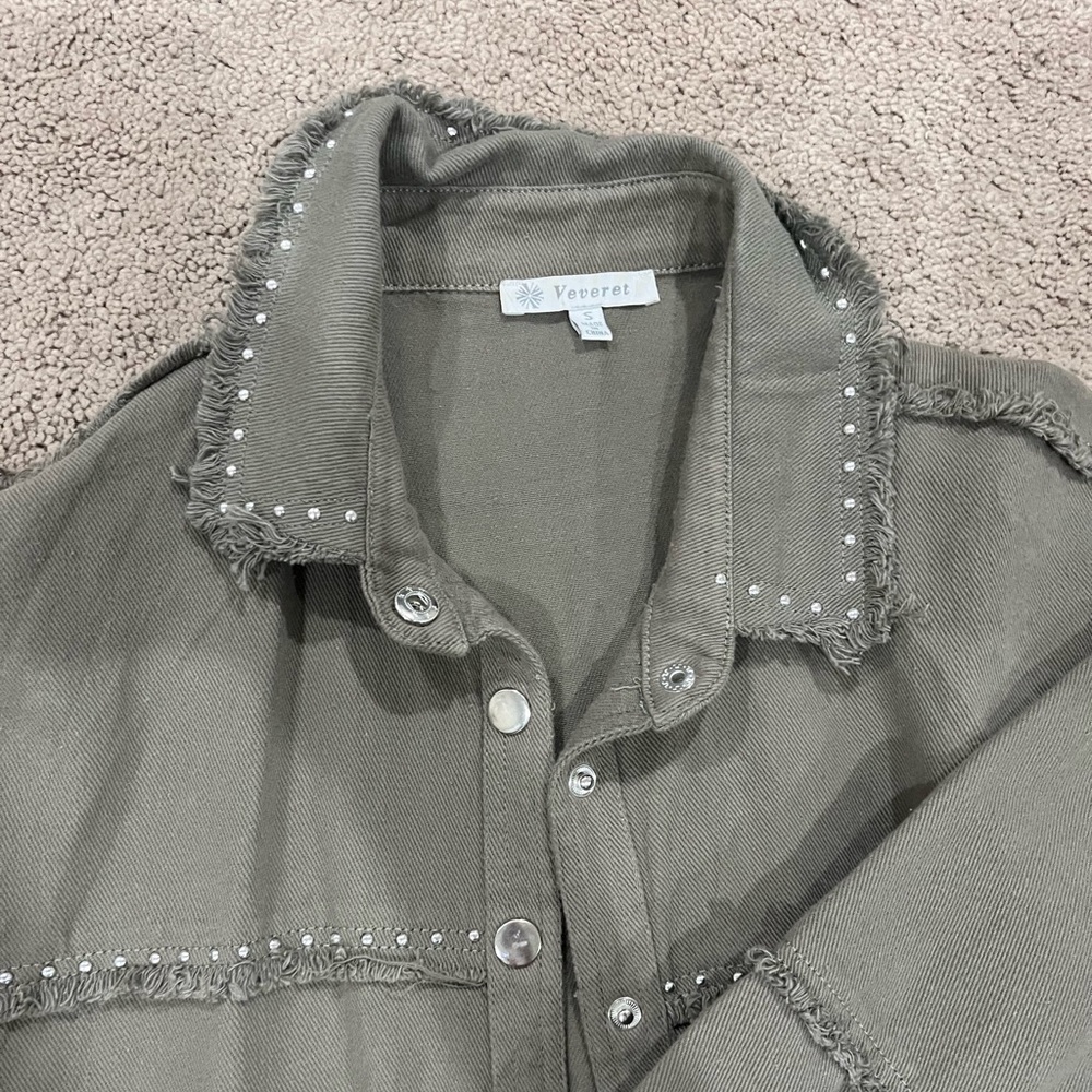Button down jacket - Picture 2 of 5